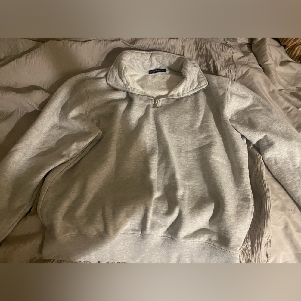 Gray Brandy Melville Quarter zip in perfect condition